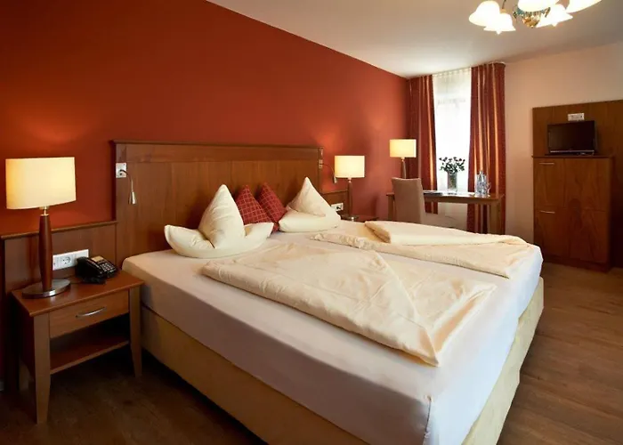 מלון Hotelgasthof Zur Sonne *