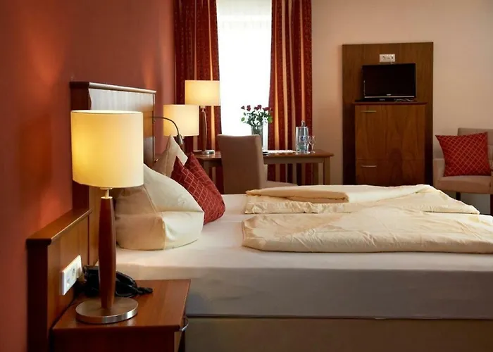 מלון Hotelgasthof Zur Sonne באד גיגינג